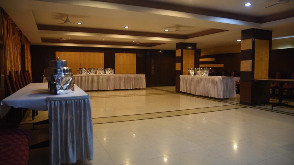 Hotel Maurya Bangalore Exterior foto